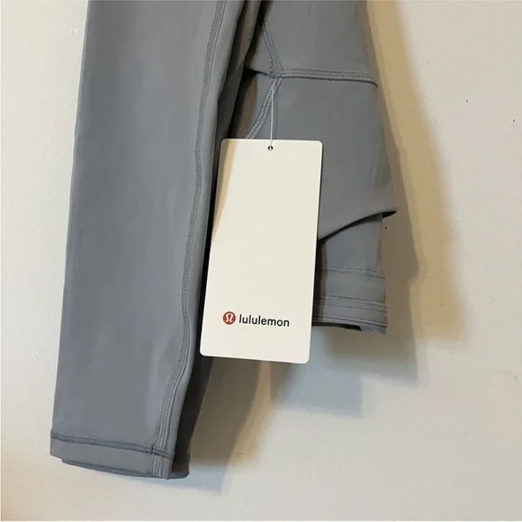 Lululemon - NWT Power Thru - leggings with pockets - size 0 - Picture 6 of 9